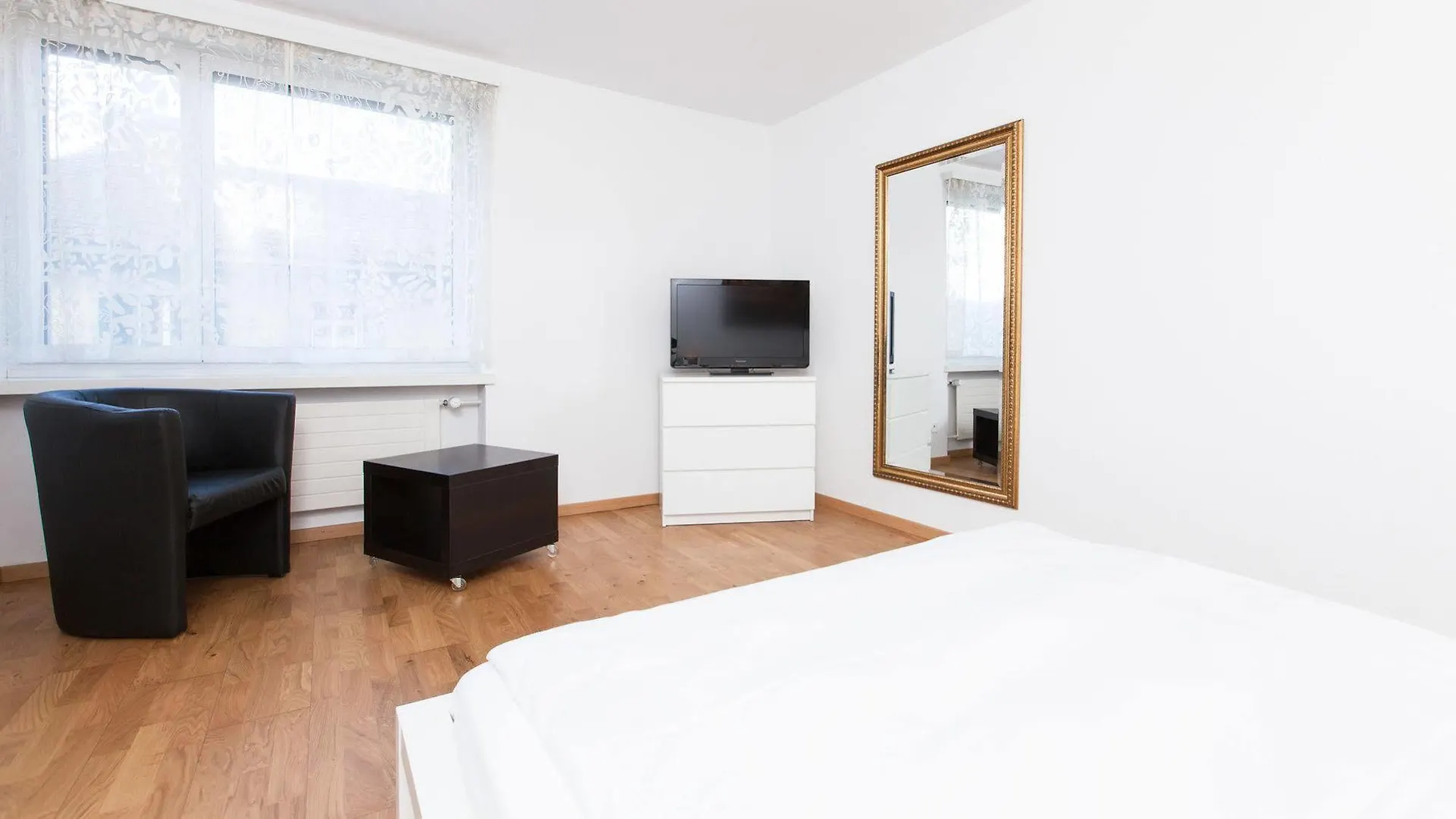 Swiss Star Apartments - Contactless Self Check-In Zürich